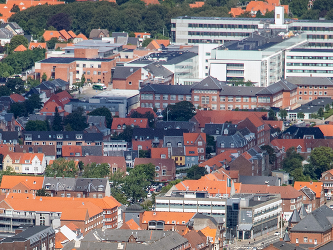 Luftfoto af udsnit af beboerlicenszonen ved Sydvestjysk Sygehus i Esbjerg.